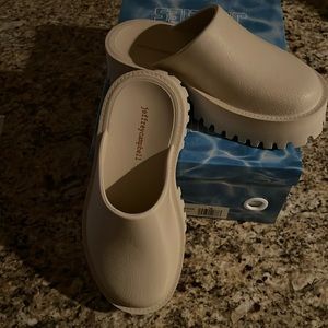 Light Cream Jeffery Campbell Jellies Picture is Appearing Darker